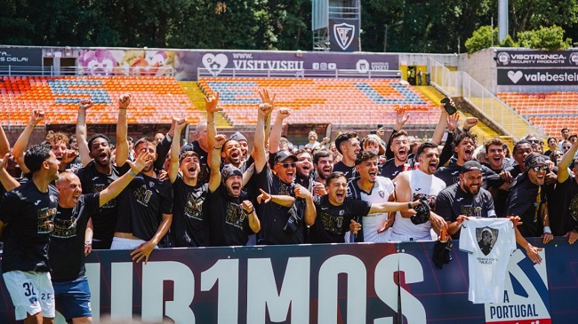 37 years later… Académico de Viseu are back in the big time!