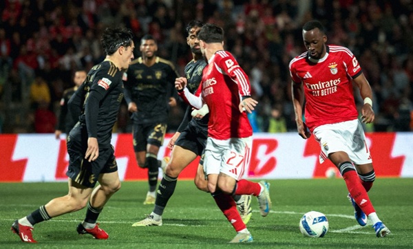 Casa Pia 1-1 Benfica - Eagles’ faint title hopes go up in flames in Rio Maior