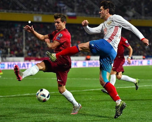 Russia overwhelm young Seleção