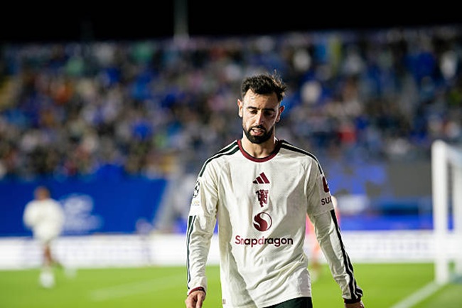 Bruno Fernandes critical of Man United tactics after 4-1 Como defeat