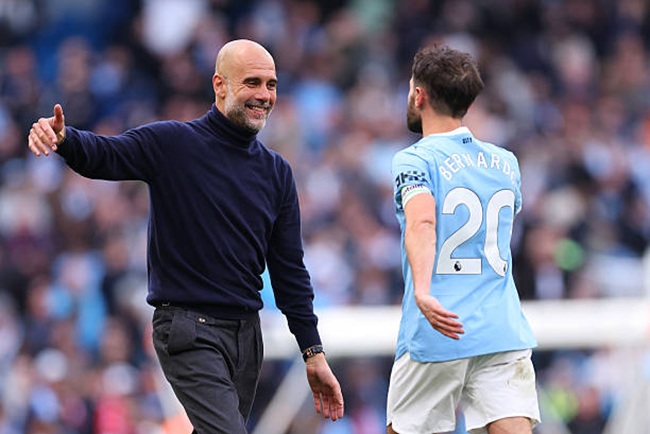 Guardiola salutes “legend” Bernardo as City beat Arsenal