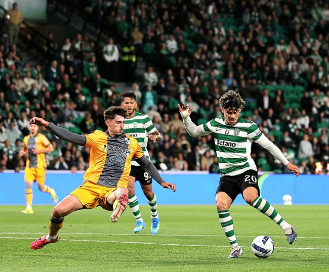 Sporting 5-1 Vitória: Lions bounce back to winning ways in style